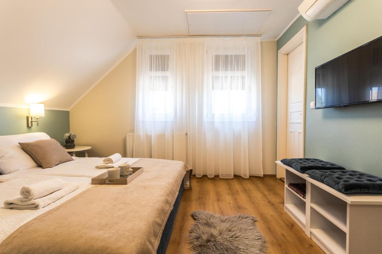 Kikerics Vendeghaz Bed & Breakfast Villany Bagian luar foto